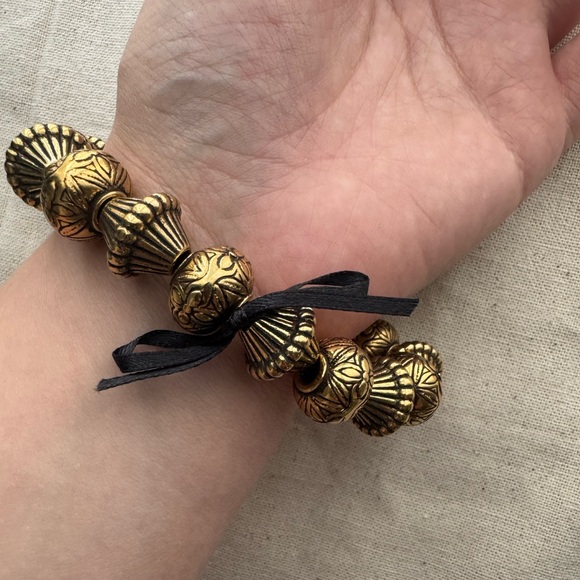 Handmade Ribbon Bracelet 💛🖤 - Picture 4 of 6